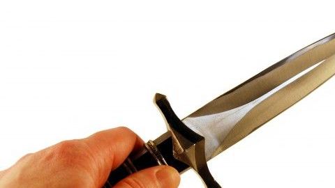 Quería darle un escarmiento por quererle poner fin a su relación.