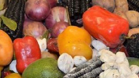 Las autoridades vigilan el ingreso de frutas y verduras a EEUU.