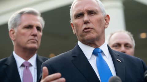 Mike Pence es un enemigo acérrimo de la ley del aborto.