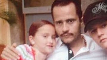 Foto qur circula en redes de "El Mencho" con sus hijos reconocidos, Jessica y Rubén.