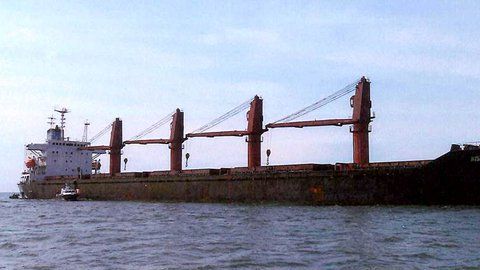 El carguero Wise Honest.