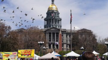 Unas 400,000 personas acude cada año al festival Cinco de Mayo de Denver.