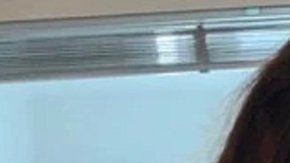 El influencer Jay Alvarrez y su novia.