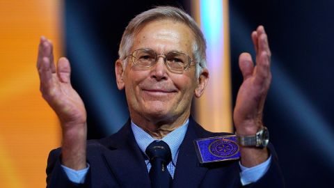 A Jim Walton su padre le dejó un negocio que le ha dado una fortuna de $46,400 millones.