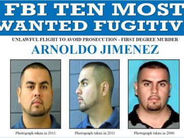 Arnoldo Jiménez de 37 años acusado de matar a puñaladas a su esposa en un condominio de la ciudad de Burbank, en Illinois.