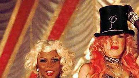 Christina Aguilera, Lil’ Kim, Mya y Pink.