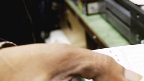 Un boleto de lotería ganador.