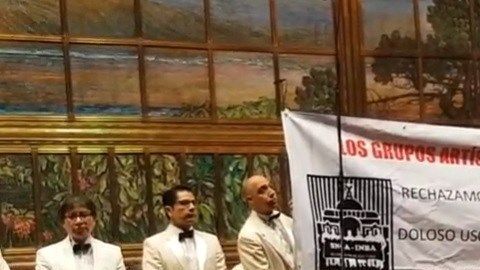 Musicos protestan en Bellas Artes.