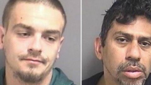 (Izq.) Nicholas Roberto de 28 años del vecindario de Austin y Paul Álvarez de 49 años del vecindario de Hermosa