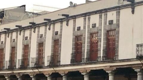 La policía Federal realizó un operativo en la Plaza de Santo Domingo