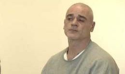 George Perrot tiene 50 años.