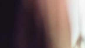 Un joven dejó un gran paquete en la casa de unos ancianos, sin imaginarse lo que contendría.