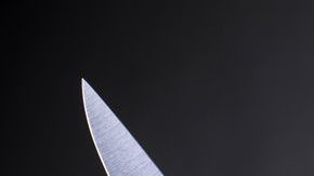 La mujer se hartó de los malos tratos.