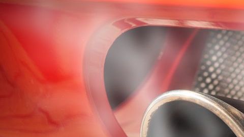 Las emisiones de los autos disminuyeron este mes.