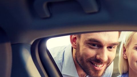 Piensa con la cabeza y no con la emoción cuando quieras comprar un auto