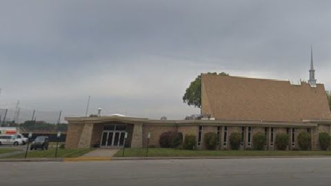 Iglesia del noroeste de Indiana destrozada y con mensajes satánicos dejado por los vándalos.