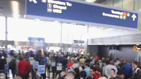 Estrictas revisiones en los aeropuertos de EEUU