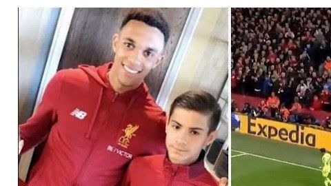 El balonero y jugador de la cantera del Liverpool Oakley Cannonier.