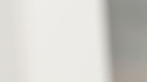 Ronnie Veliz recibió su nueva licencia este 20 de mayo, 12 días después de solicitarla. / foto: Aurelia Ventura.