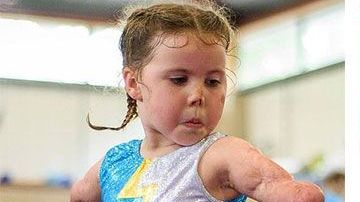 La pequeña Harmonie entrenando.