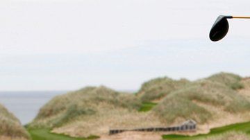 Donald Trump en el campo de golf situado cerca de Aberdeen, en Escocia.