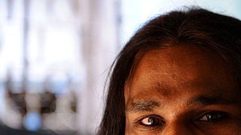 Los eunucos y transexuales de India sobrevivieron.