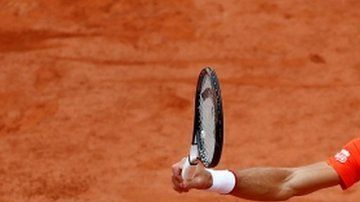 107187089_tv054327630