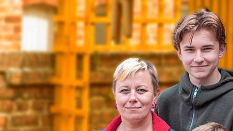 Son la misma familia pero diferente.