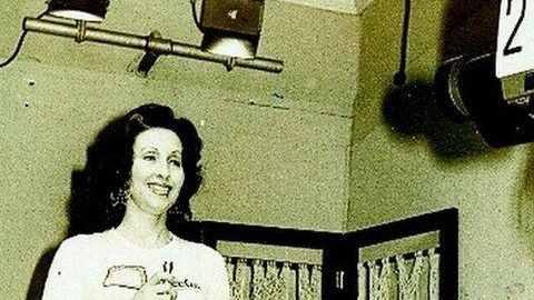 Sánchez de Revuelta empezó a trabajar en 1961 en Costa Rica.