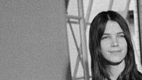 Leslie van Houten (izq.), era la discípula más joven del clan Manson.