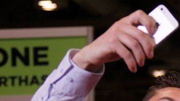 El robot humanoide Sofía participa en conferencias.