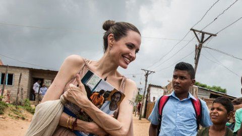 Angelina Jolie visitó Colombia para observar la ayuda a los venezolanos.