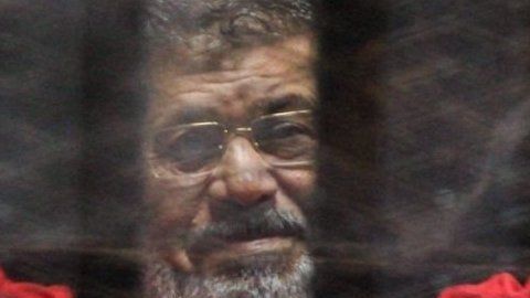 La ONU pide investigar las condiciones en las que Morsi estuvo detenido.