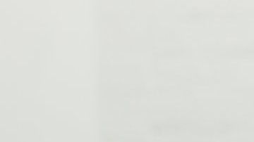 Cait Flanders consiguió ahorrar más de $13,000 dólares durante un año sin compras.