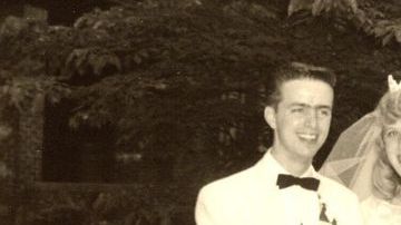 5d13d88e2400009d17933dc6