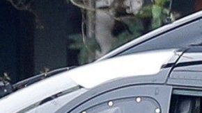 Neymar llegó en helicóptero al entrenamiento de Brasil en Teresópolis bajo la mirada atenta de la policía.