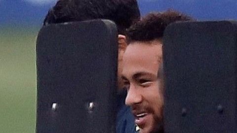 Neymar sigue entrenando con Brasil para la Copa América 2019 en medio del escándalo.