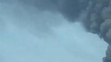 Buque petrolero fue atacado.