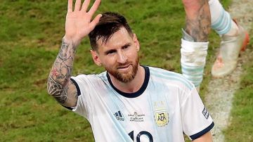 Lionel Messi cumple 32 años en plena Copa América.