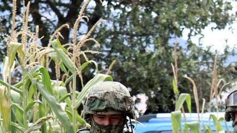 Las fuerzas armadas se enfrentaron a los huachicoleros.