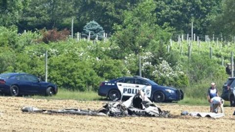 Policías y bomberos en la escena