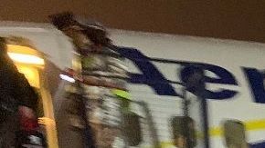 Una explosión se registró en una de las turbinas de la aeronave