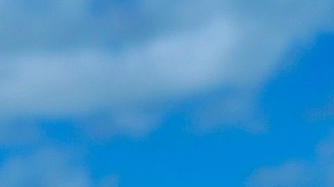 Busca dar un toque cómodo y fresco aunque conservando los detalles románticos.