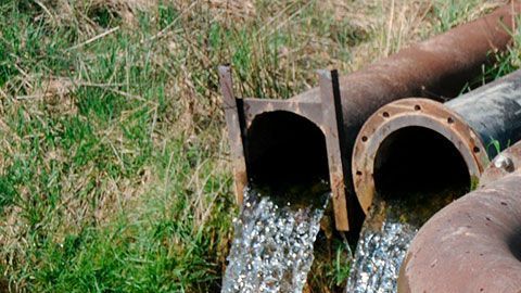 Los cárteles quieren controlar todo el dinero que ingresa por la distribución de agua.