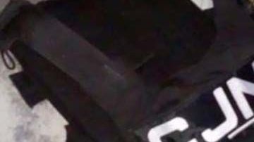 Un chaleco con la insignia del Cartel Jalisco Nuevo Generación.