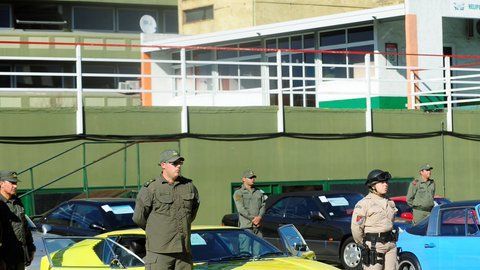 Entre los autos se encontraba un De Tomaso Pantera, fabricado en el país sudamericano durante los 70's por el famoso diseñador Alejandro De Tomaso: