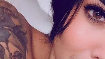 Erika Fernández vuelve a encender Instagram con su belleza.