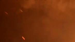 Las llamas se pueden ver desde millas de distancia