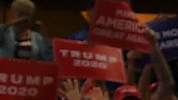 Michael Boulos y Tiffany Trump acudieron al inicio de campaña de reelección del presidente Trump.