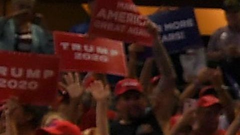 Michael Boulos y Tiffany Trump acudieron al inicio de campaña de reelección del presidente Trump.